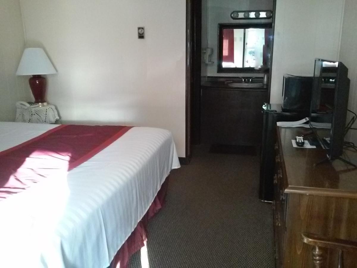 Hillsdale Holiday House Motel المظهر الخارجي الصورة